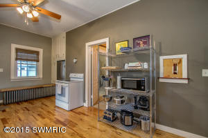 725 E Prospect St, Marshall, MI 49068 photo 12