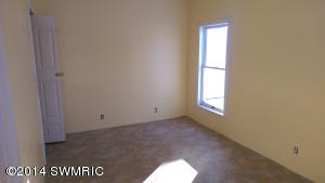 75 E 4th St, Shelby, MI 49455 photo 8