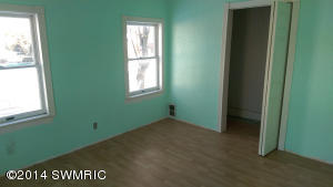 75 E 4th St, Shelby, MI 49455 photo 9