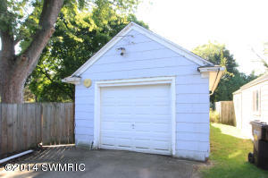 416 Parchmount Ave, Parchment, MI 49004 photo 5