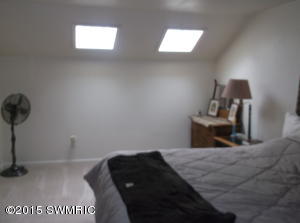 546 Maple St, Colon, MI 49040 photo 17
