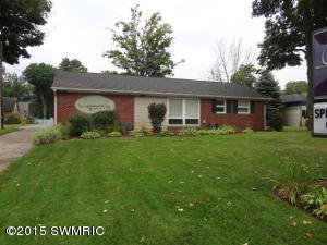 408 E State St, Cassopolis, MI 49031 photo 1