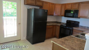 245 E Morrell St, Otsego, MI 49078 photo 4
