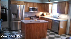 360 Western Ave, Coldwater, MI 49036 photo 2