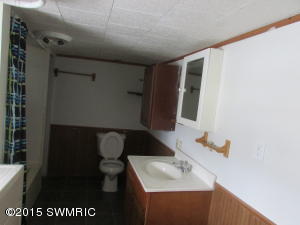 111 E Ctr, Waldron, MI 49288 photo 12