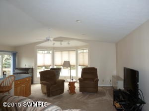 67094 Blue School, Constantine, MI 49042 photo 3