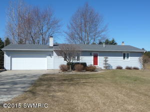 67094 Blue School, Constantine, MI 49042 photo 1