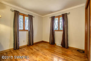 193 Highfield, Marshall, MI 49068 photo 12