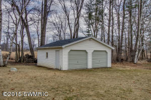 193 Highfield, Marshall, MI 49068 photo 2