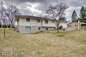 193 Highfield, Marshall, MI 49068 photo 21