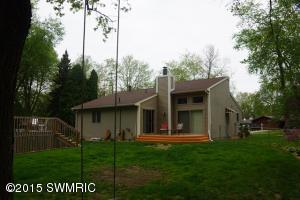 640 Glenview Cir, Plainwell, MI 49080 photo 25