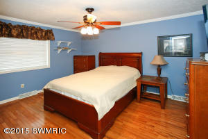 640 Glenview Cir, Plainwell, MI 49080 photo 10