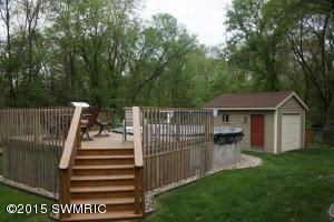 640 Glenview Cir, Plainwell, MI 49080 photo 20