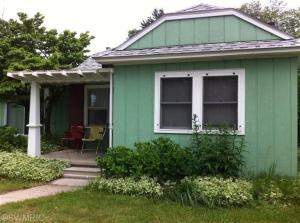 224 Arthur St, Manistee, MI 49660 photo 5