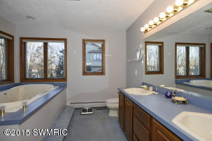 237 Deer Run Dr, Plainwell, MI 49080 photo 17