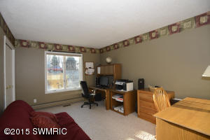 237 Deer Run Dr, Plainwell, MI 49080 photo 18