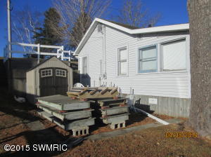 781 Thompson Dr, Stanton, MI 48888 photo 2