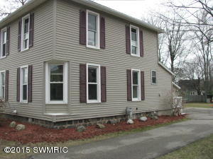 80 E Mark St, Sparta, MI 49345 photo 2