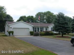 56873 Bow Dr, Three Rivers, MI 49093 photo 1