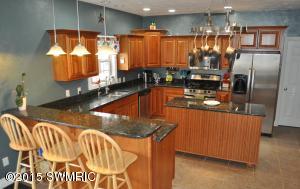 15404 Baseline Rd, Augusta, MI 49012 photo 4