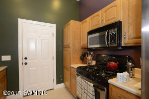 342 12th St, Plainwell, MI 49080 photo 7