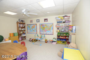 342 12th St, Plainwell, MI 49080 photo 23