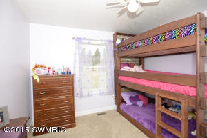 342 12th St, Plainwell, MI 49080 photo 17