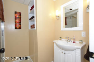342 12th St, Plainwell, MI 49080 photo 27
