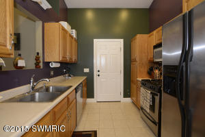 342 12th St, Plainwell, MI 49080 photo 8