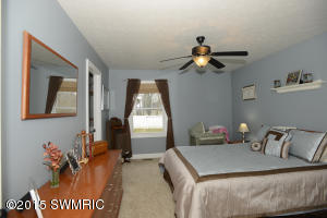 342 12th St, Plainwell, MI 49080 photo 13