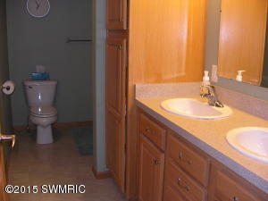 13845 Horton Way, Constantine, MI 49042 photo 9