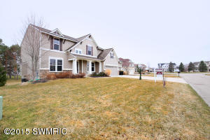 783 Moorings Dr, Ada, MI 49301 photo 2