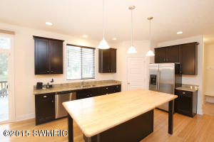 783 Moorings Dr, Ada, MI 49301 photo 9