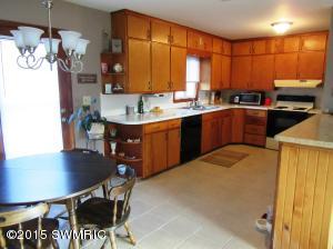 107 Maple Ct, Buchanan, MI 49107 photo 14