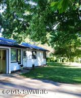 107 Maple Ct, Buchanan, MI 49107 photo 1