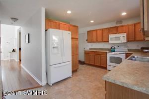 420 Ridgeline Rd, Springfield, MI 49037 photo 4
