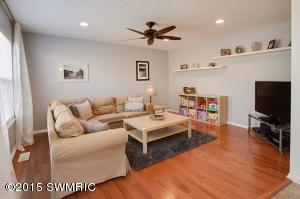 420 Ridgeline Rd, Springfield, MI 49037 photo 7