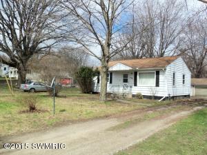 278 Richfield Ave, Springfield, MI 49037 photo 2