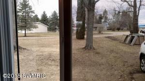 402 Reid Dr, Stanton, MI 48888 photo 14