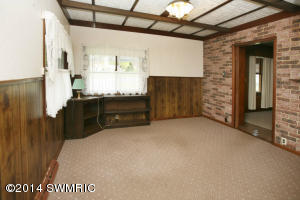 413 E St Joseph St, Lawrence, MI 49064 photo 8