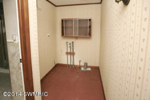 413 E St Joseph St, Lawrence, MI 49064 photo 11