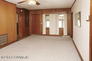 413 E St Joseph St, Lawrence, MI 49064 photo 3
