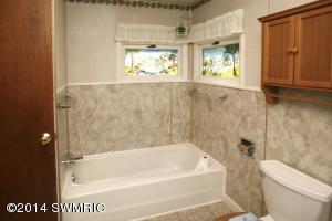 413 E St Joseph St, Lawrence, MI 49064 photo 13
