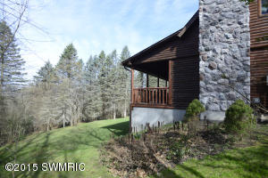 10522 N Riverview Dr, Plainwell, MI 49080 photo 21