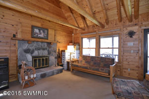 10522 N Riverview Dr, Plainwell, MI 49080 photo 6