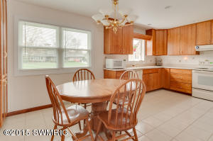 235 N Sunset St, Plainwell, MI 49080 photo 3