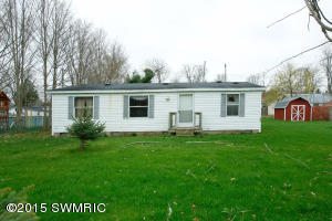 336 E Main St, Marcellus, MI 49067 photo 2