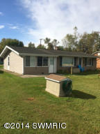 1041 Thompson SW, Stanton, MI 48888 photo 4