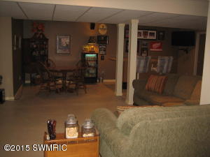 21402 Division Dr, Marshall, MI 49068 photo 32