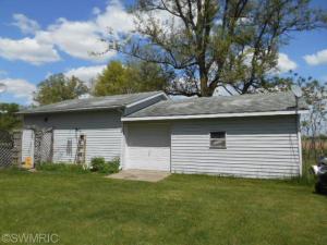 951 Weaver Rd, Bronson, MI 49028 photo 4